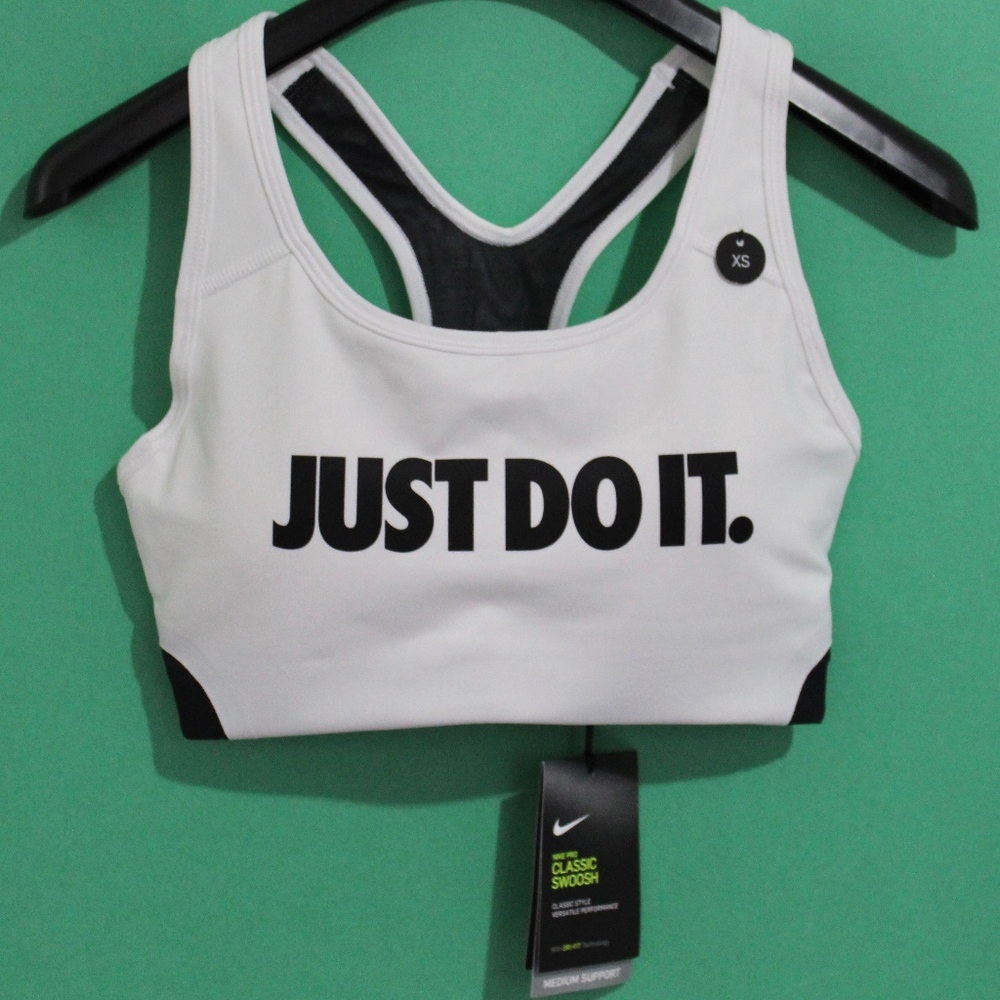 NWT Nike Pro Classic Swoosh Dri-Fit Bra Women's XS